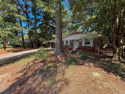 Exterior - 2510 Robinson Ave, Conway, AR 72034 photo 4 of 10