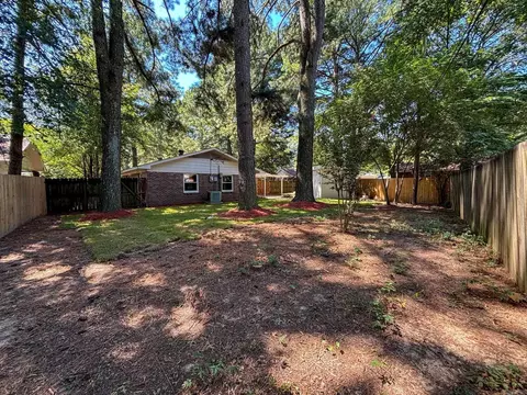 Exterior - 2510 Robinson Ave, Conway, AR 72034 photo 8 of 10