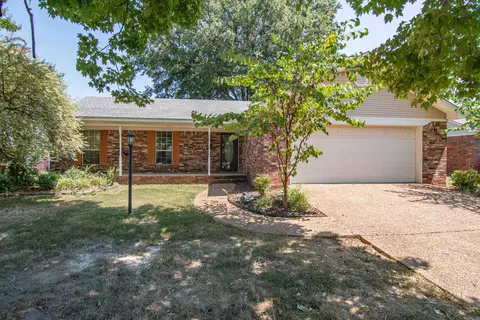 22 Summitt Dr, Searcy, AR 72143