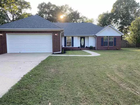 42 Northlake Dr, Conway, AR 72032 photo 1