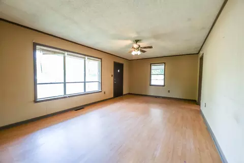 121 N 4th St, Stephens, AR 71764 photo 8