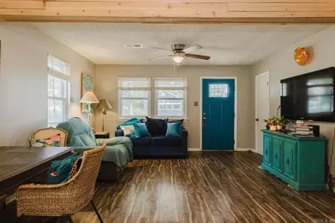 210 S Laurel St, Bryant, AR 72022 photo 6