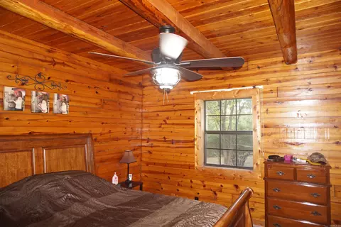 Bedroom - 136 Deer Trl, Searcy, AR 72143 photo 3 of 5