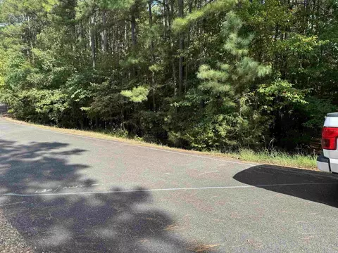 26 Sorprendente Ln, Hot Springs Village, AR 71909