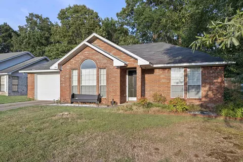 Exterior - 2200 Rainbow Rd, Conway, AR 72032 photo 2 of 5