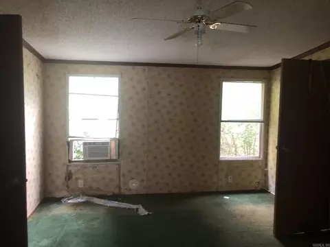 616 Section Line St, Malvern, AR 72104 photo 4