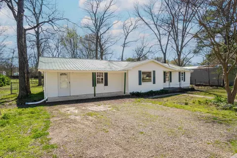 105 E Pike St, Des Arc, AR 72040 photo 2