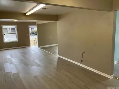 Living - 404 E Highland Ave, Malvern, AR 72104 photo 3 of 7