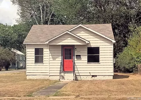 Exterior - 404 E Highland Ave, Malvern, AR 72104 photo 1 of 2