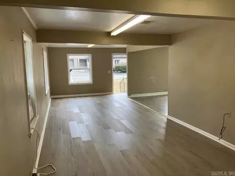 Living - 404 E Highland Ave, Malvern, AR 72104 photo 2 of 7