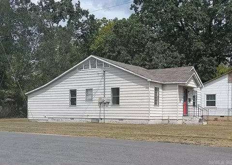 Exterior - 404 E Highland Ave, Malvern, AR 72104 photo 2 of 2