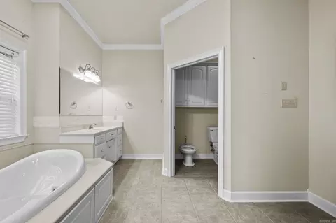 Bath - 115 Porter Loop, Searcy, AR 72143 photo 3 of 6