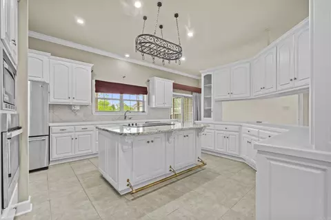 Kitchen - 115 Porter Loop, Searcy, AR 72143 photo 3 of 4