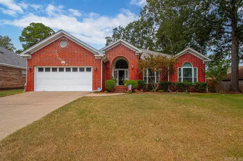 4 Bear Trail Cv, Little Rock, AR 72210