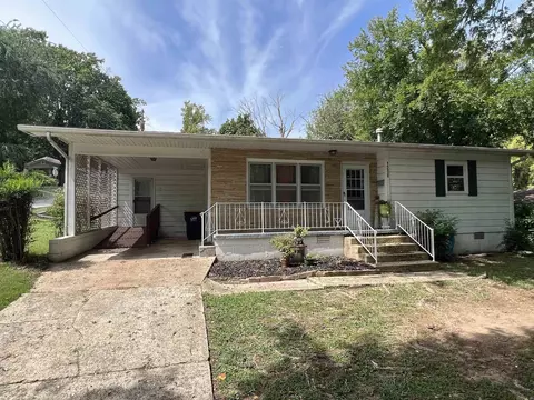 1211 Cherry Ln, Harrison, AR 72601 photo 2