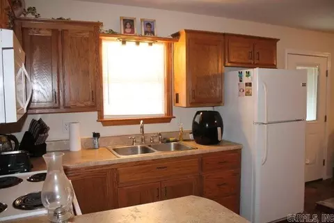 Kitchen - 254 Ar 164 E, Dover, AR 72837 photo 1 of 3