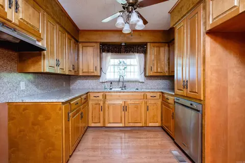 1718 Thomas Rd, Benton, AR 72019 photo 23
