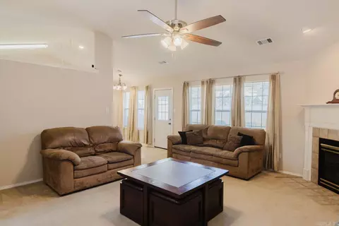 712 Elkhart Loop, Bryant, AR 72022 photo 7