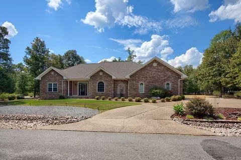 68 Promesa Dr, Hot Springs Village, AR 71909