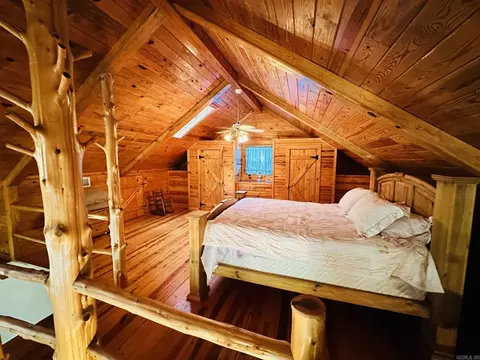 Bedroom - 52 Apple Tree Ln, Melbourne, AR 72556 photo 3 of 4