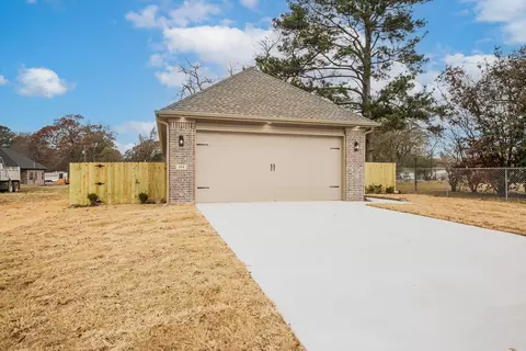 414 N 3rd St, Cabot, AR 72023 photo 2