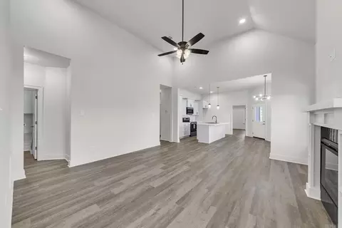 414 N 3rd St, Cabot, AR 72023 photo 4