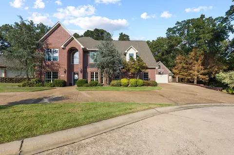 Exterior - 1202 Windsor Ct, Benton, AR 72019 photo 1 of 7