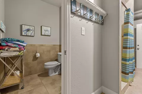 Bath - 1202 Windsor Ct, Benton, AR 72019 photo 6 of 6