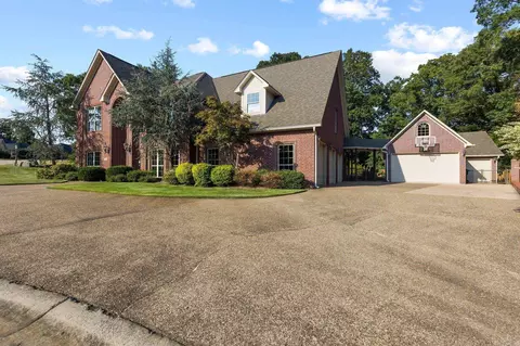 Exterior - 1202 Windsor Ct, Benton, AR 72019 photo 7 of 7