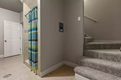 Entry Way - 1202 Windsor Ct, Benton, AR 72019 photo 1 of 1
