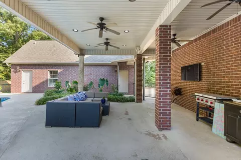Other - 1202 Windsor Ct, Benton, AR 72019 photo 12 of 13