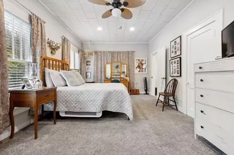 Bedroom - 225 E Conway St, Benton, AR 72015 photo 4 of 6