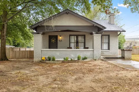 Exterior - 225 E Conway St, Benton, AR 72015 photo 1 of 8