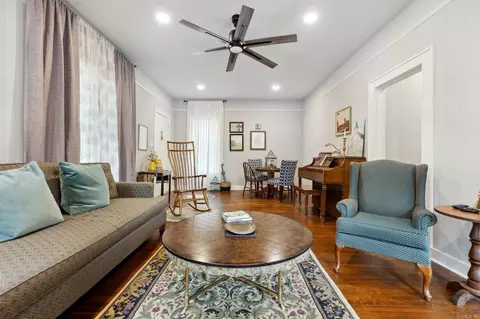 Living - 225 E Conway St, Benton, AR 72015 photo 3 of 4