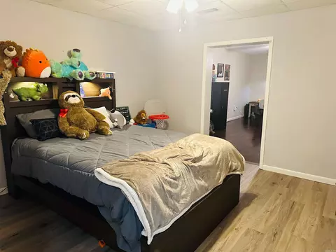 Bedroom - 105 Browns, Trumann, AR 72472 photo 5 of 6
