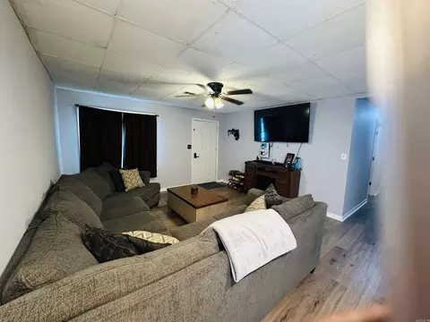Living - 105 Browns, Trumann, AR 72472 photo 2 of 2