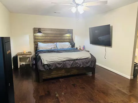 Bedroom - 105 Browns, Trumann, AR 72472 photo 3 of 6