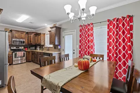 Dining - 17 Bishop Ln, Conway, AR 72032 photo 1 of 1