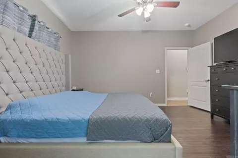Bedroom - 17 Bishop Ln, Conway, AR 72032 photo 3 of 8