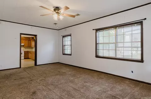 822 Pine Bluff St, Malvern, AR 72104 photo 4