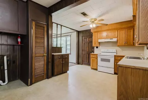 822 Pine Bluff St, Malvern, AR 72104 photo 10
