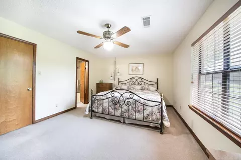 Bedroom - 2125 Mt Carmel Rd, Cabot, AR 72023 photo 3 of 10