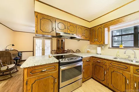 Kitchen - 2125 Mt Carmel Rd, Cabot, AR 72023 photo 4 of 9