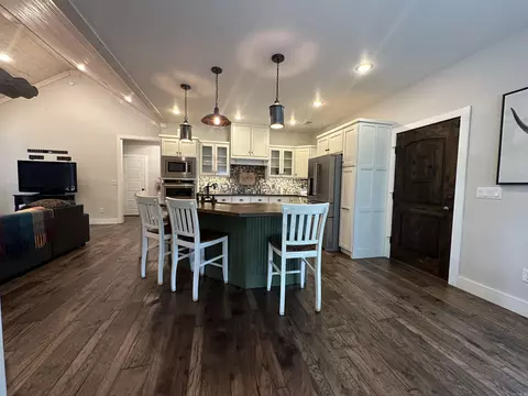 Kitchen - 95 Pryor Mountain Dr E, Quitman, AR 72131 photo 5 of 6