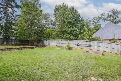 Exterior - 7202 Worth Ave, Benton, AR 72019 photo 9 of 10