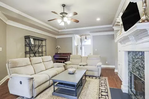 Living - 7202 Worth Ave, Benton, AR 72019 photo 4 of 4
