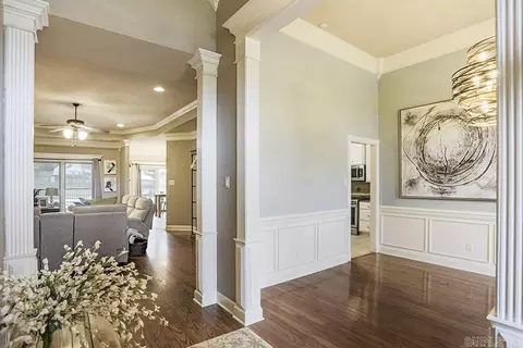 Entry Way - 7202 Worth Ave, Benton, AR 72019 photo 3 of 3