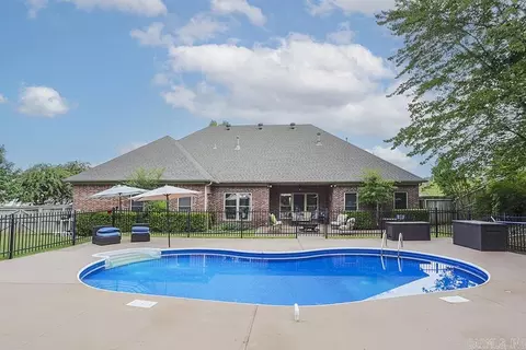 Exterior - 7202 Worth Ave, Benton, AR 72019 photo 6 of 10