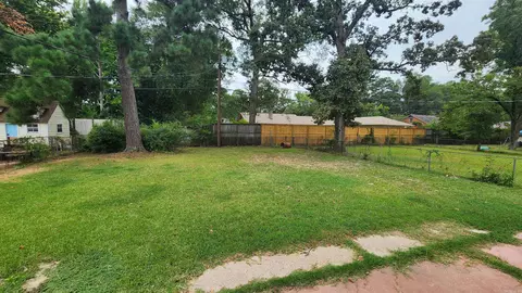 1906 W 34th Ave, Pine Bluff, AR 71603 photo 12
