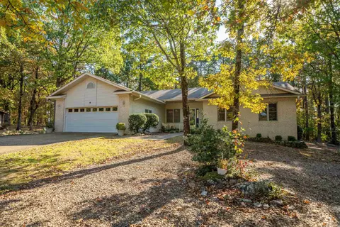 8 Mota Ln, Hot Springs Village, AR 71909